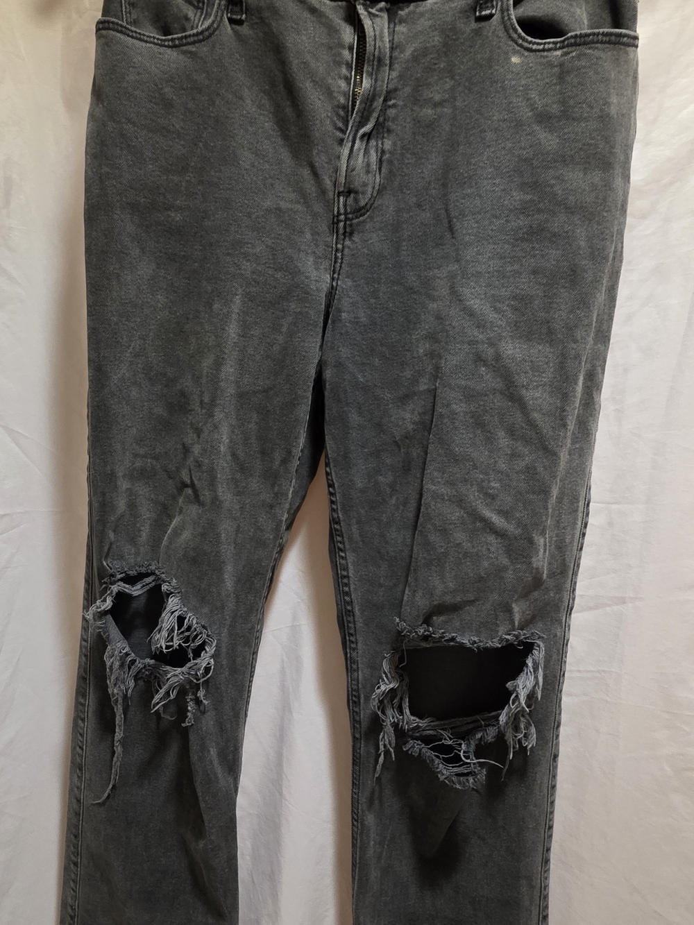 Hollister Washed Black Straight Leg Women's Jeans with Knee Rips Size 8